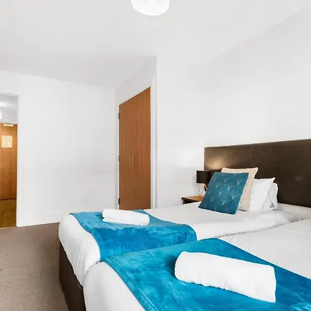 Haus Centre 2 Bedroom L Parking L Balcony L Wifi L Smart Tv L Arcadian L China Town Apartment Birmingham